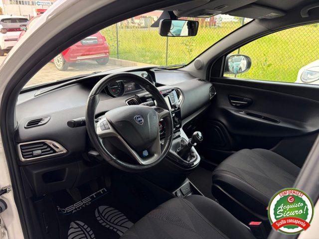 LANCIA Ypsilon Metano Ecochic Gold 5 porte ANCHE NEOPATENTATI