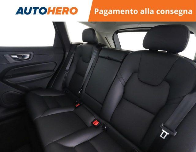 VOLVO XC60 B4 (d) AWD automatico Plus Dark