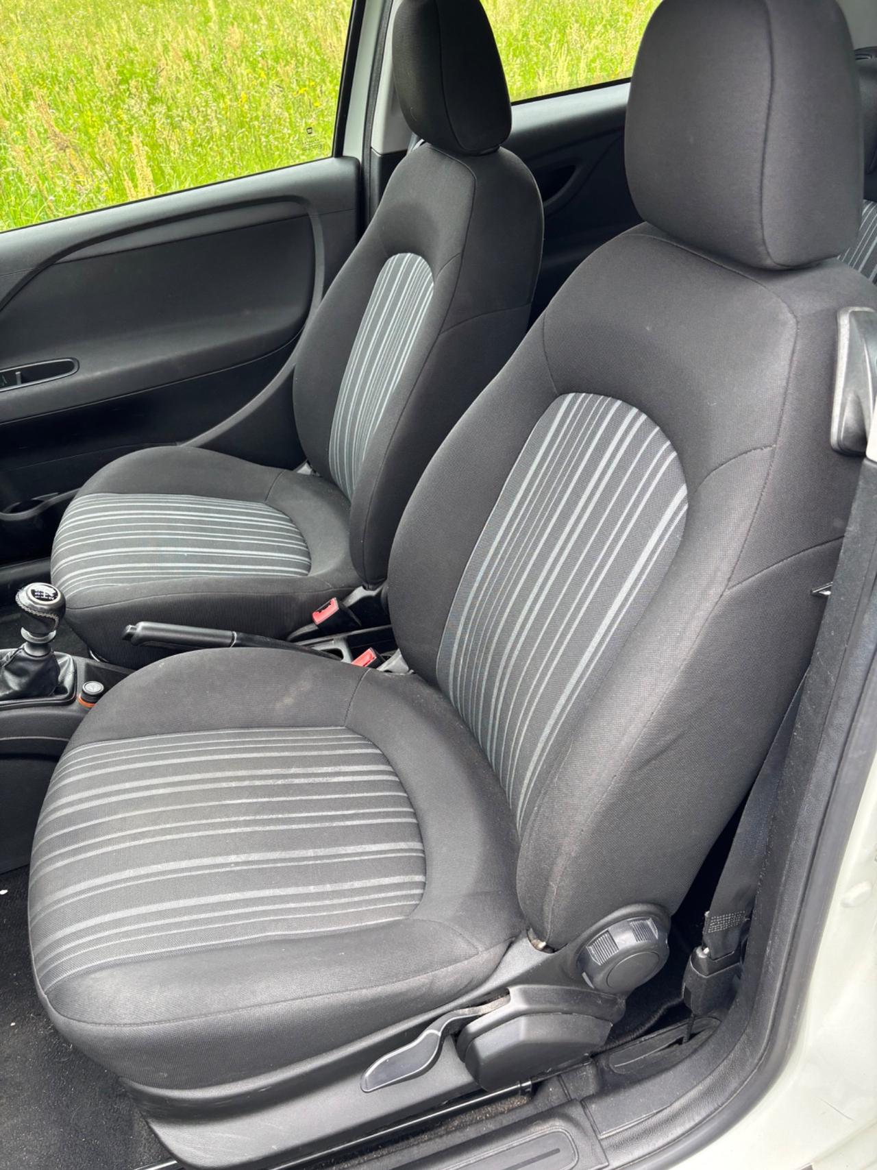 Fiat Punto Evo 1.4 benzina euro 5 PARI AL NUOVO