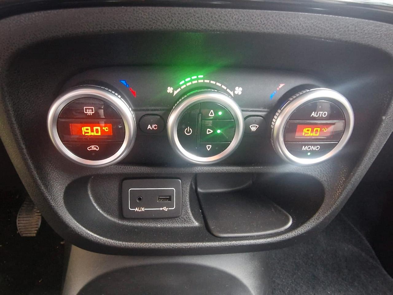 Fiat 500L 105 CV Trekking NEOPATENTATI