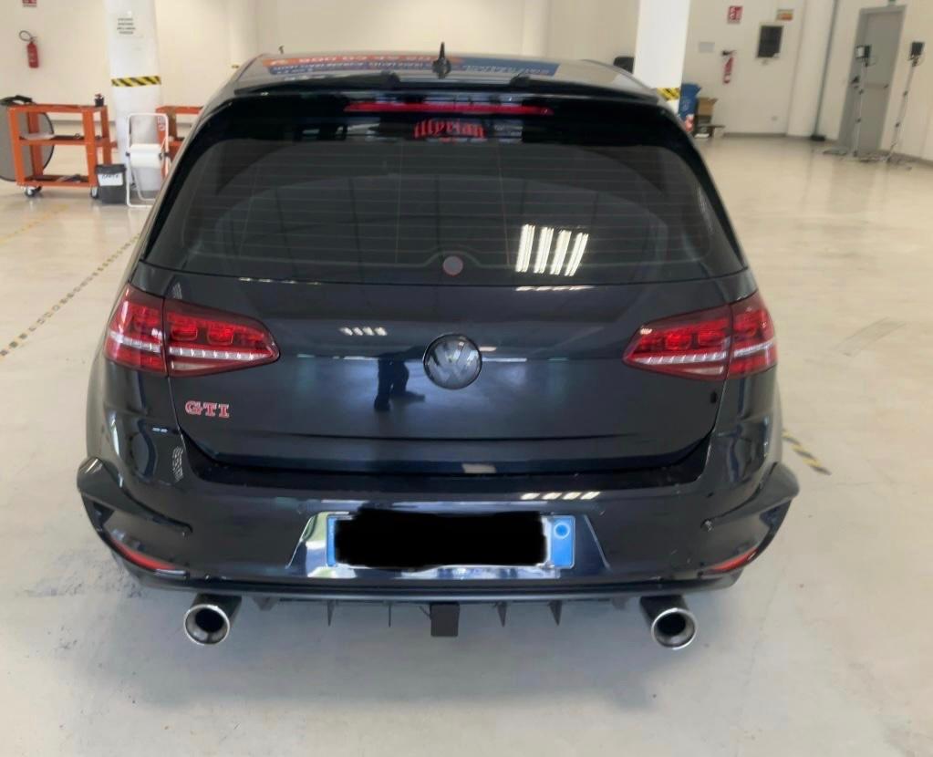 Volkswagen Golf GTI Performance 2.0 230cv