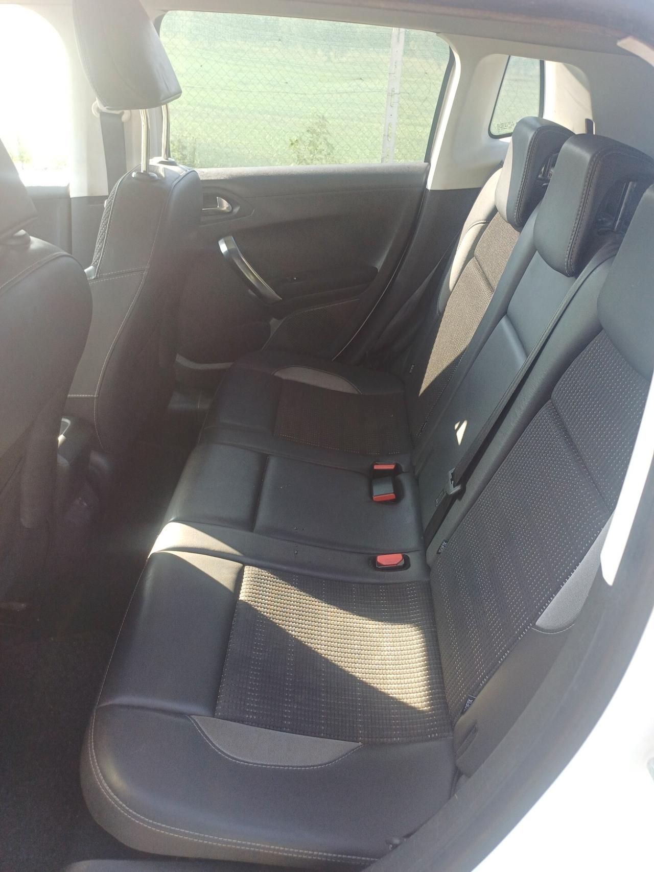 Peugeot 2008 PureTech 82 Allure