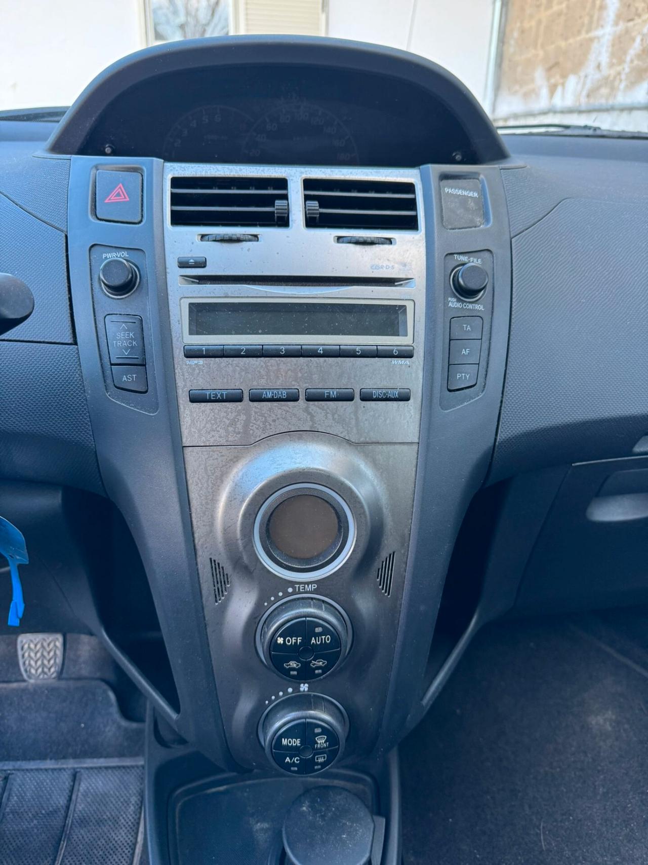 Toyota Yaris 1.0 5 porte Sol GPL