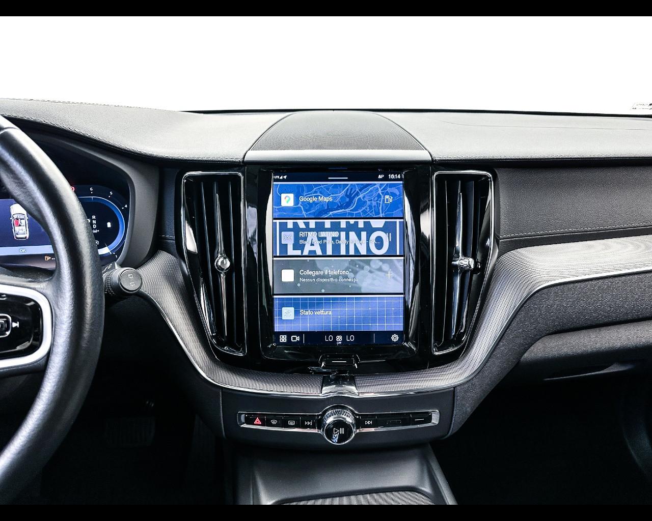 VOLVO XC60 (2017--->) - XC60 B4 (d) AWD Geartronic Inscription