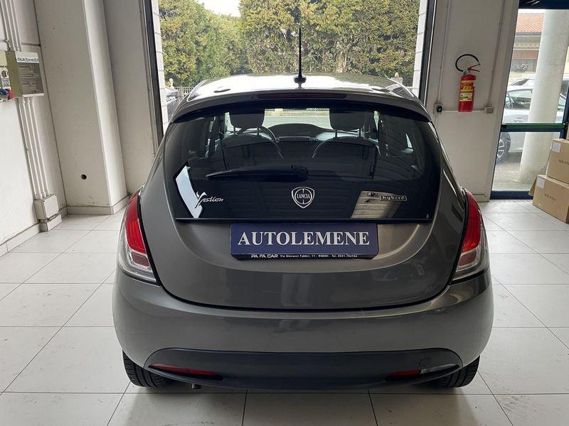 Lancia Ypsilon Ypsilon 1.0 FireFly 5 porte S&S Hybrid Silver
