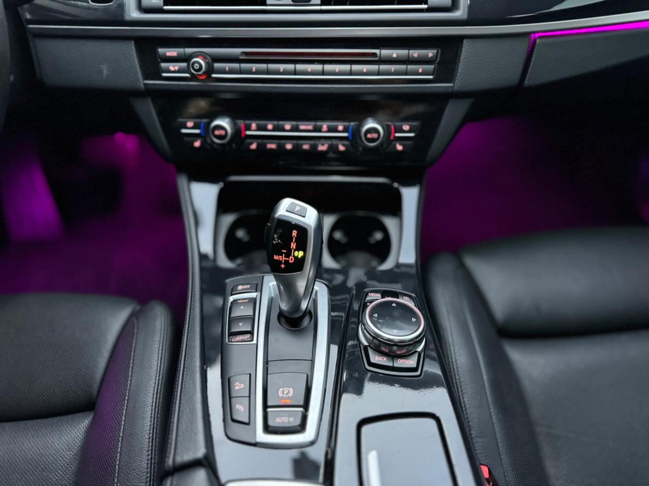 Bmw serie 5 F10 528i xDrive restayling 2015