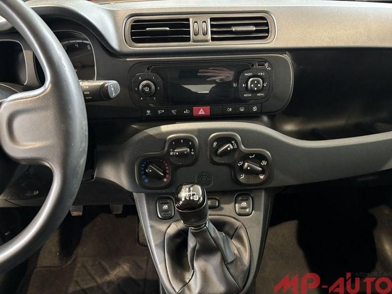 FIAT Panda 1.0 FireFly 70cv S&S Hybrid TUA A 237,00 AL MESE