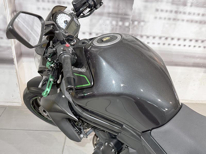Kawasaki ER-6n ABS