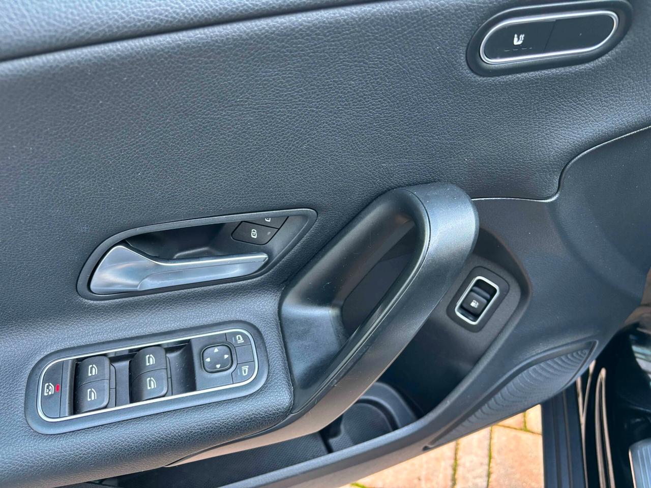 Mercedes-benz A 250 e Automatic EQ-Power Business