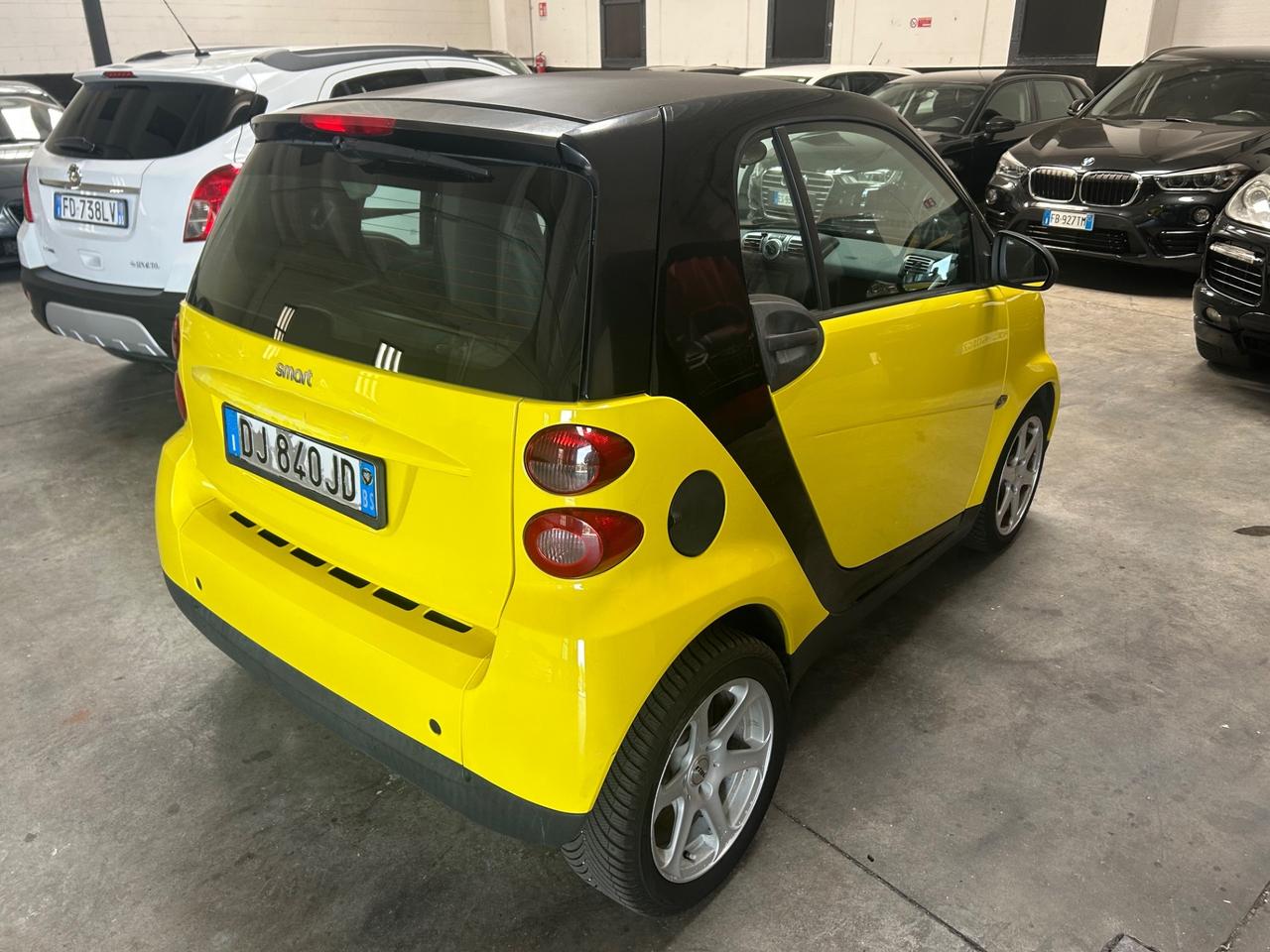 Smart ForTwo 1000 52 kW coupé pure