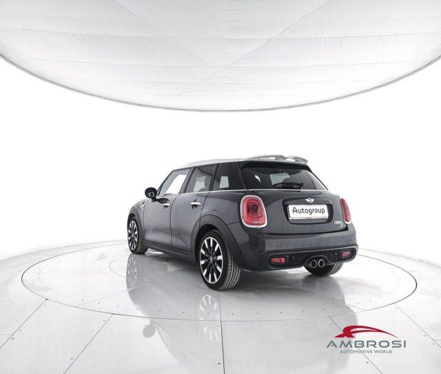 MINI Cooper SD 5 porte 2.0 aut. Hype