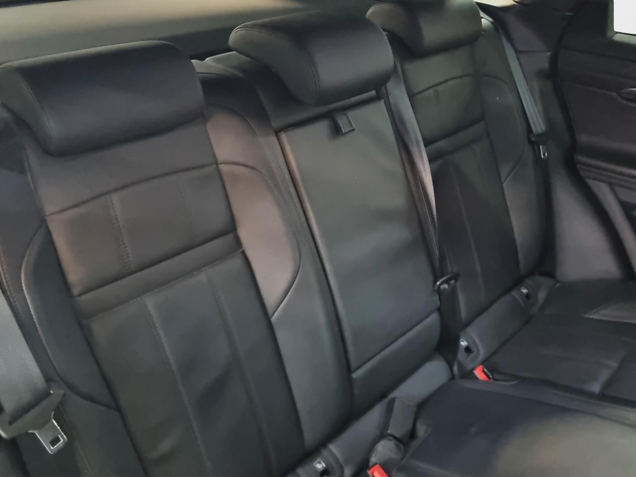 Land Rover Range Evoque 2.0D I4 163 CV AWD Auto R-Dynamic SE