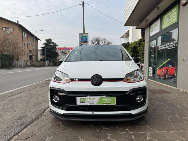 VOLKSWAGEN up! gti