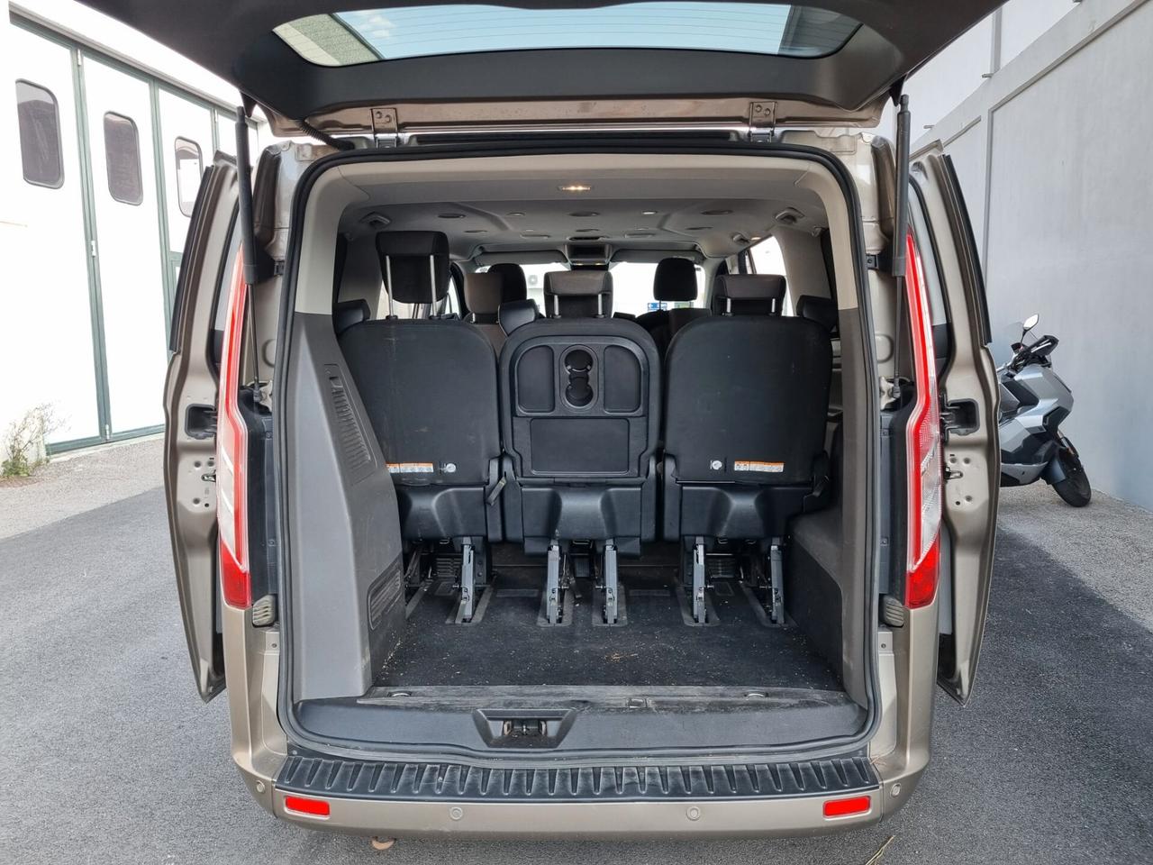 Ford Tourneo Custom Transit 2.0 TDCi 310 L1 Titanium 8 POSTI