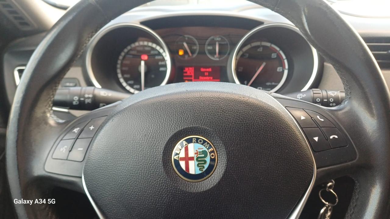 Alfa Romeo Giulietta 1.6 JTDm-2 105 CV Distinctive