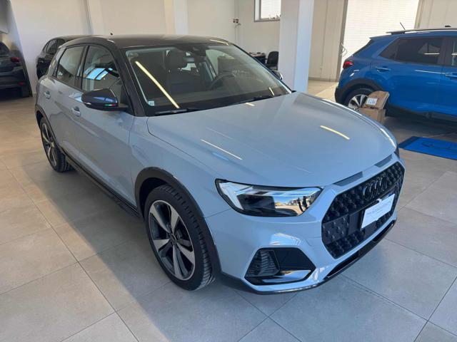 AUDI A1 allstreet 30 TFSI S tronic Identity Contrast