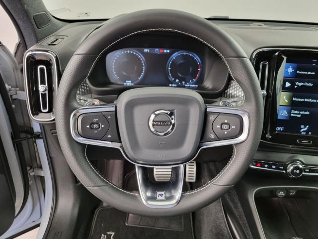 VOLVO XC40 D3 R-design