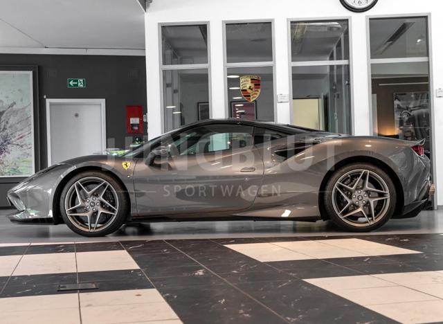 FERRARI F8 Tributo"SPEDIZIONE SU RICHIESTA IN TUTTO IL MONDO"