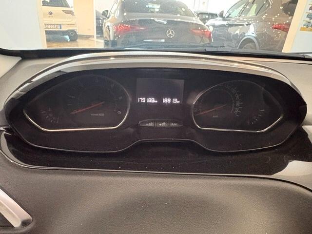 Peugeot 208 1.4 HDi 68 CV 5 porte Allure