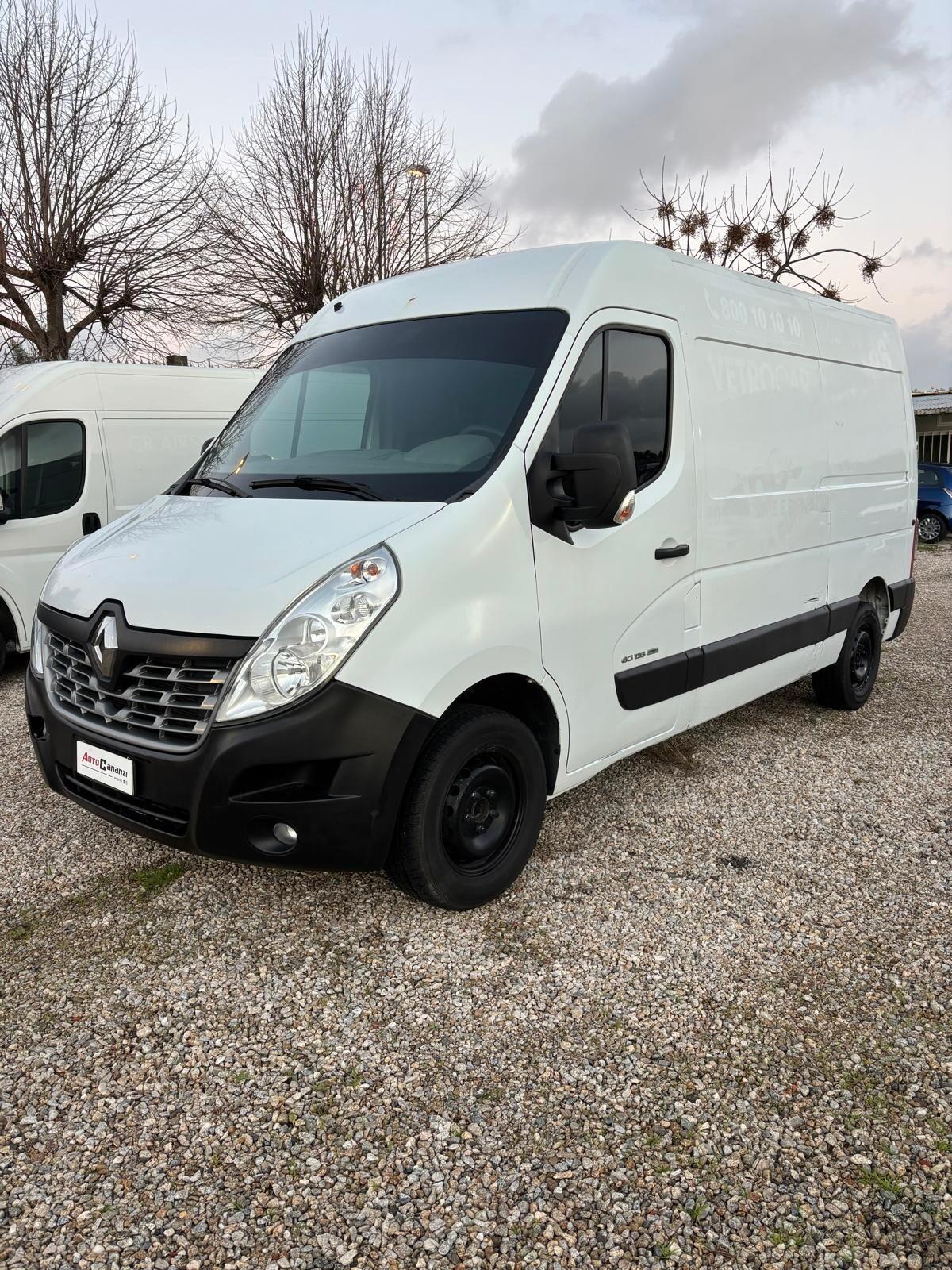 Renault master