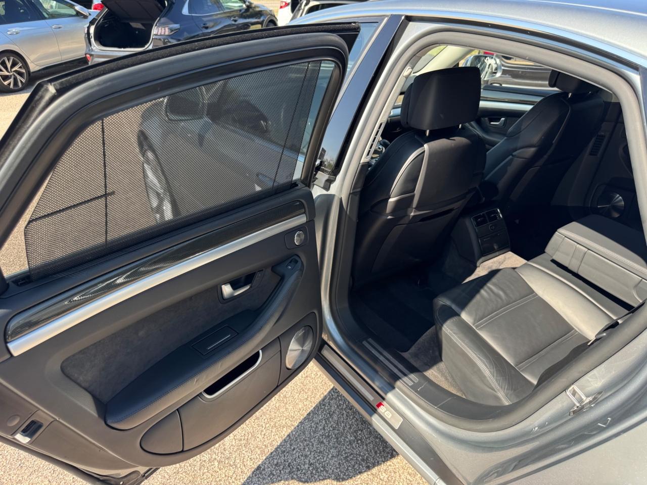 Audi S8 V10 450cv CARBO TETTO PELLE