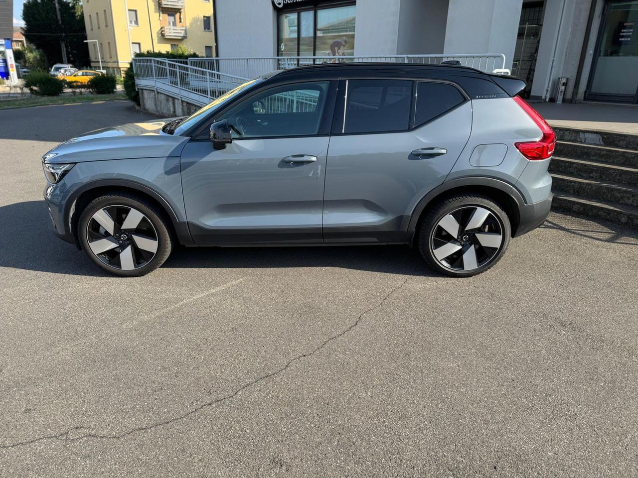 Volvo XC40 Plus Recharge #5938