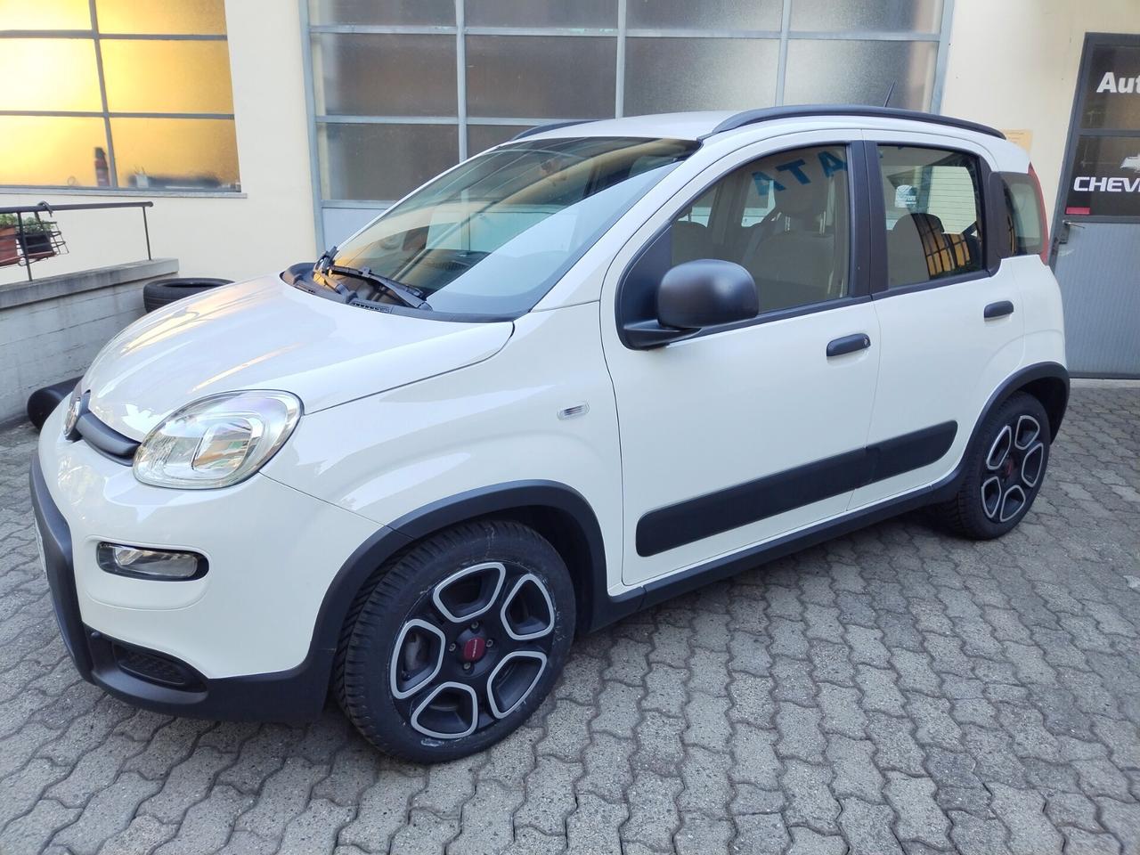 Fiat Panda 1.0 FireFly 70CV S&S HYBRID City Life - 2022