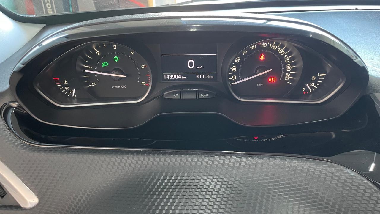 Peugeot 208 BlueHDi 75 5 porte Allure