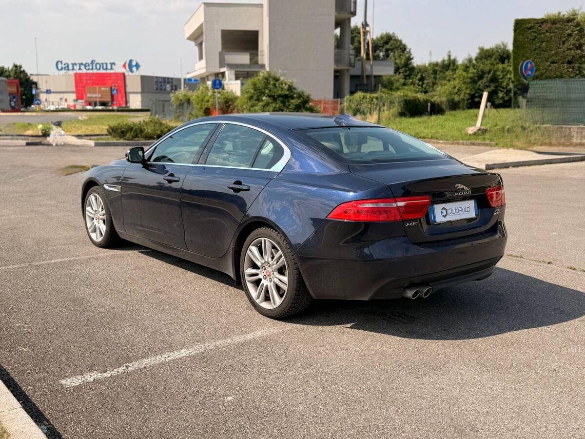 Jaguar XE Berlina XE 2.0d Prestige Business edition awd 180cv auto