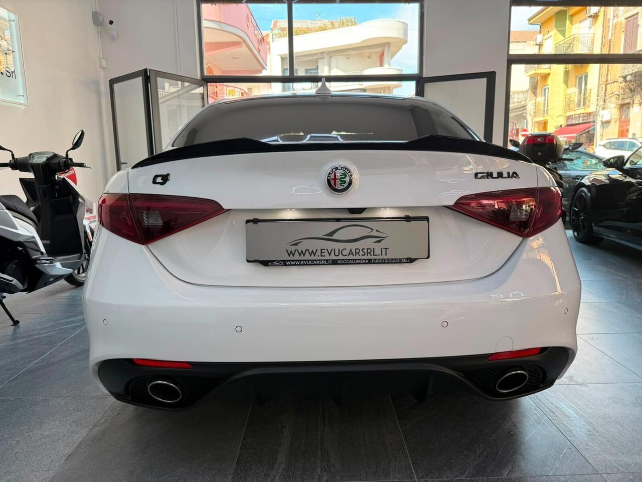 Alfa Romeo Giulia 2.2 Turbodiesel 210 CV AT8 AWD Q4 Veloce