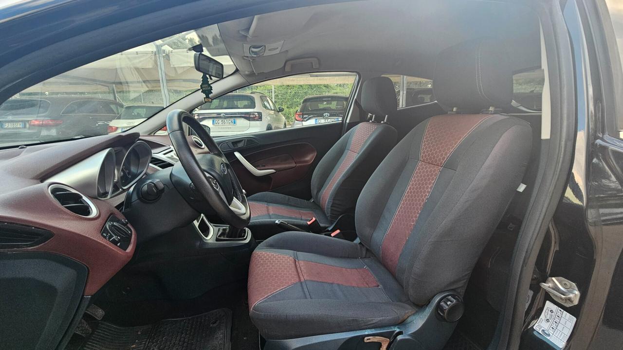 Ford Fiesta 1.4 TDCi 68CV 3 porte Titanium