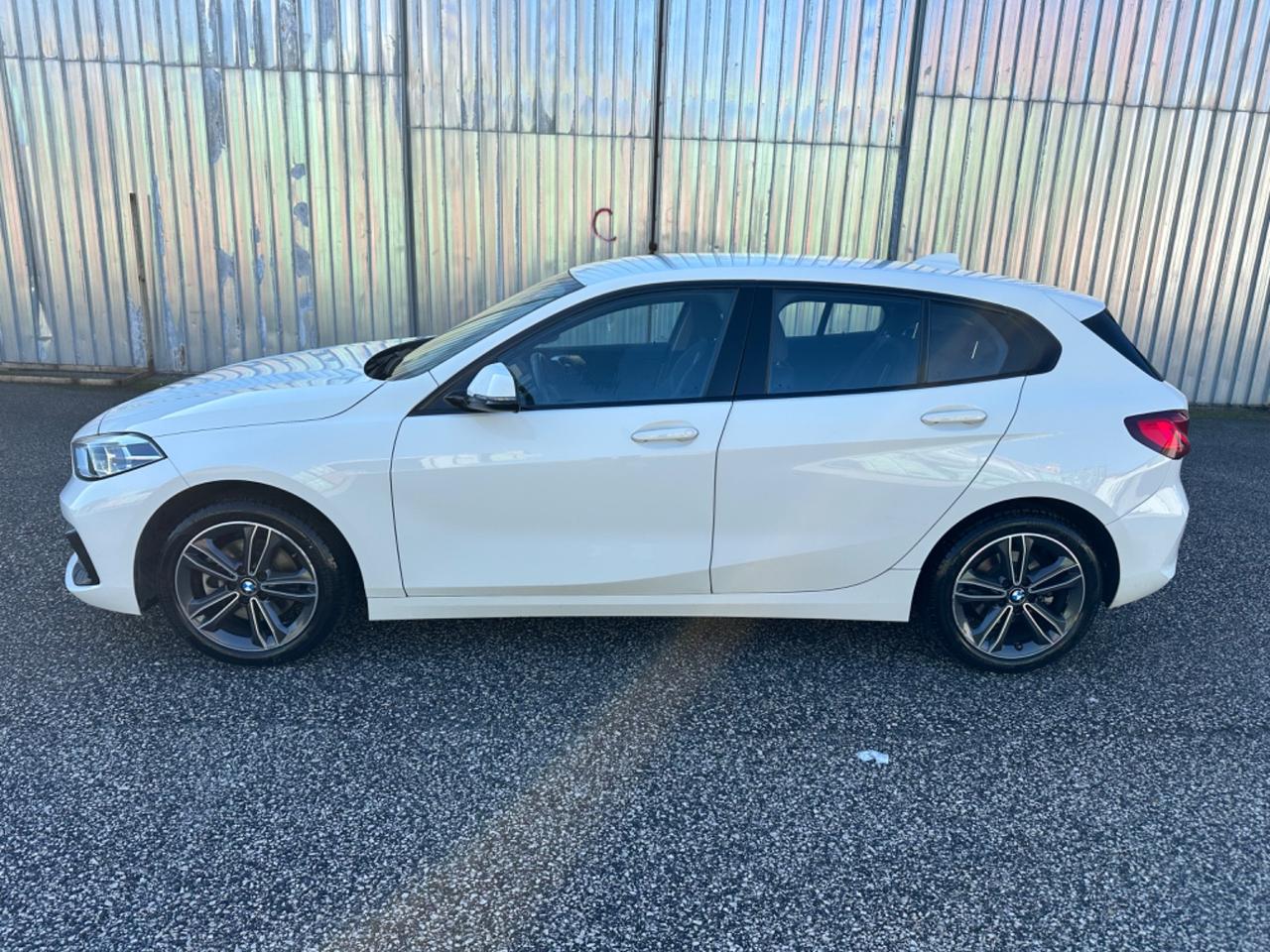 Bmw 116 116d 5p. SPORT EDITION solo 100 mila km