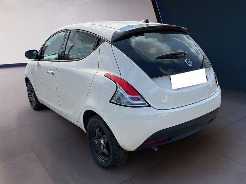 Lancia Ypsilon NUOVA My24 402 Oro 1.0