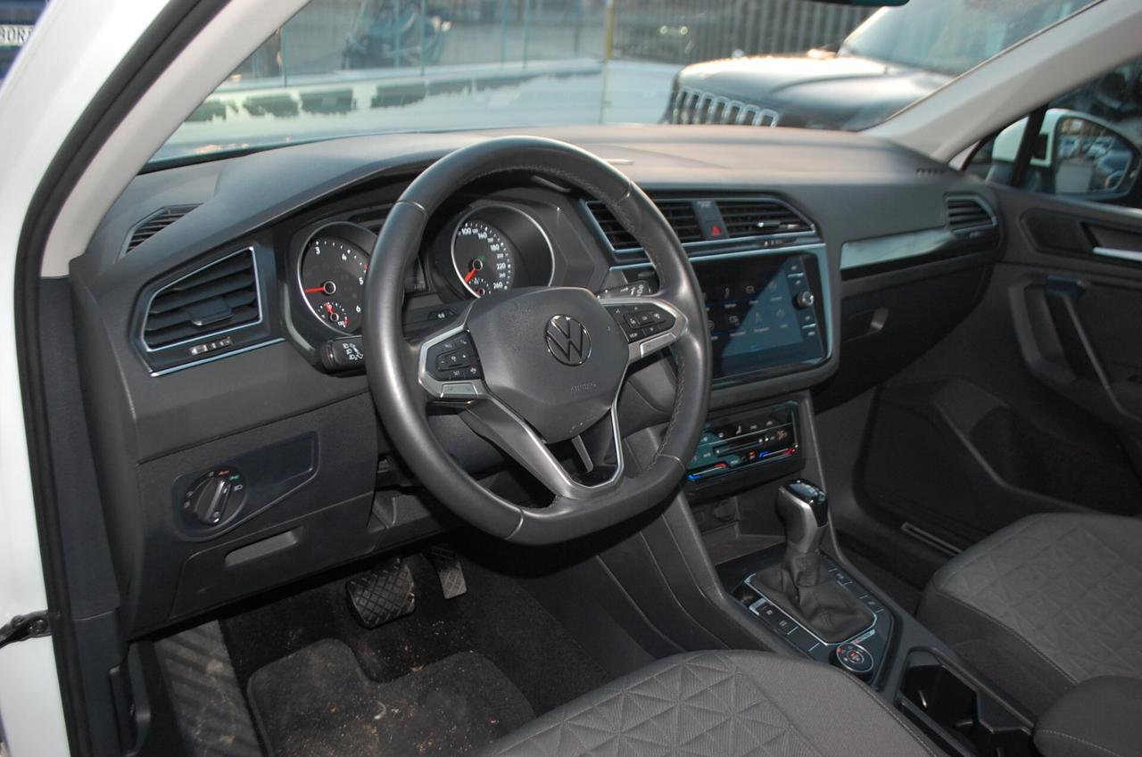 Volkswagen Tiguan 2.0 tdi Elegance 150CV DSG 4Motion Uff Italy Led