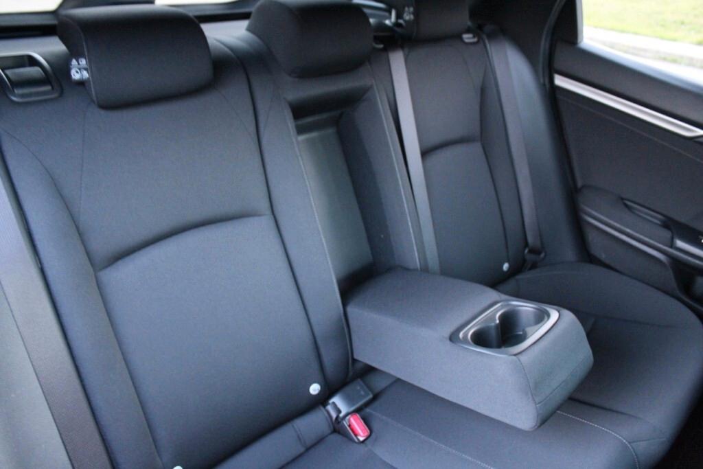 HONDA Civic 1.6 i-DTEC Elegance *Vetri Privacy