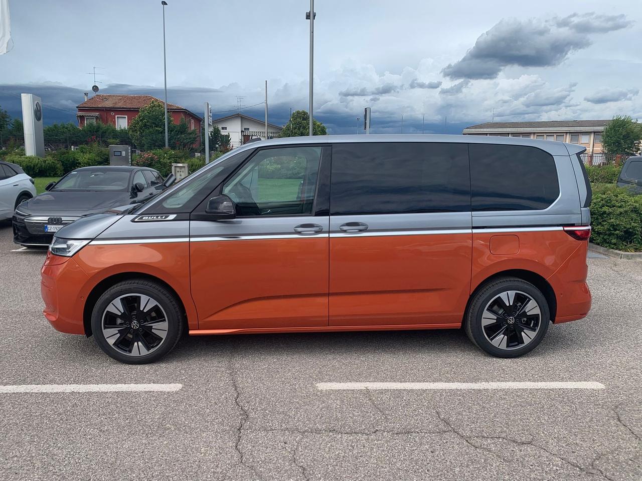 Volkswagen T7 Multivan 2.0 tdi life 150cv dsg 7p.ti