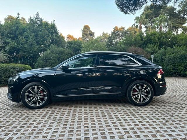Audi Q8 45 TDI quattro tiptronic Sport