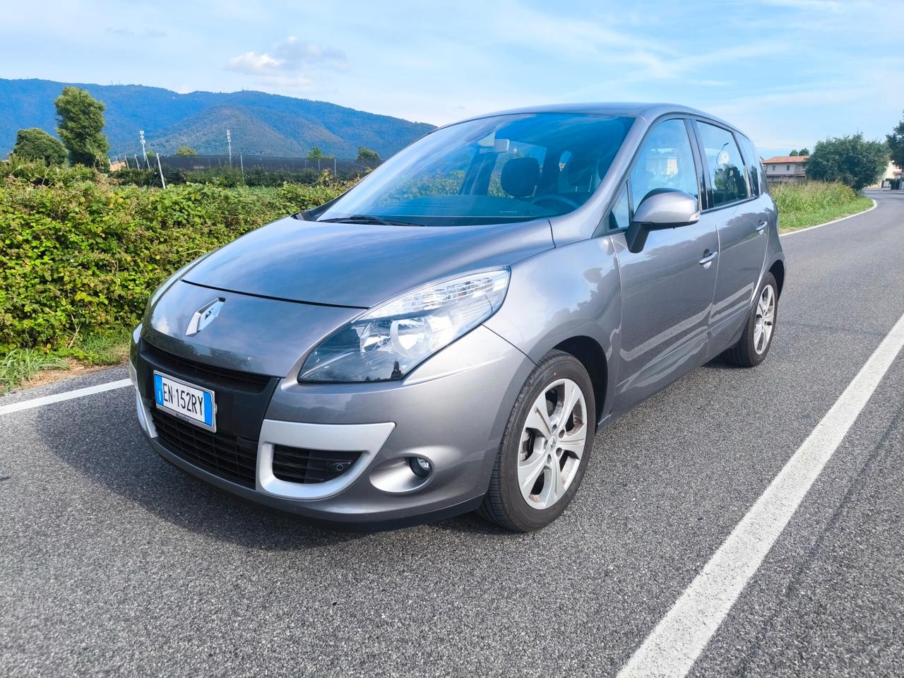 RENAULT SCENIC X-MODE 1,6 DCI- KM 90000-OK NEOPATENTATI