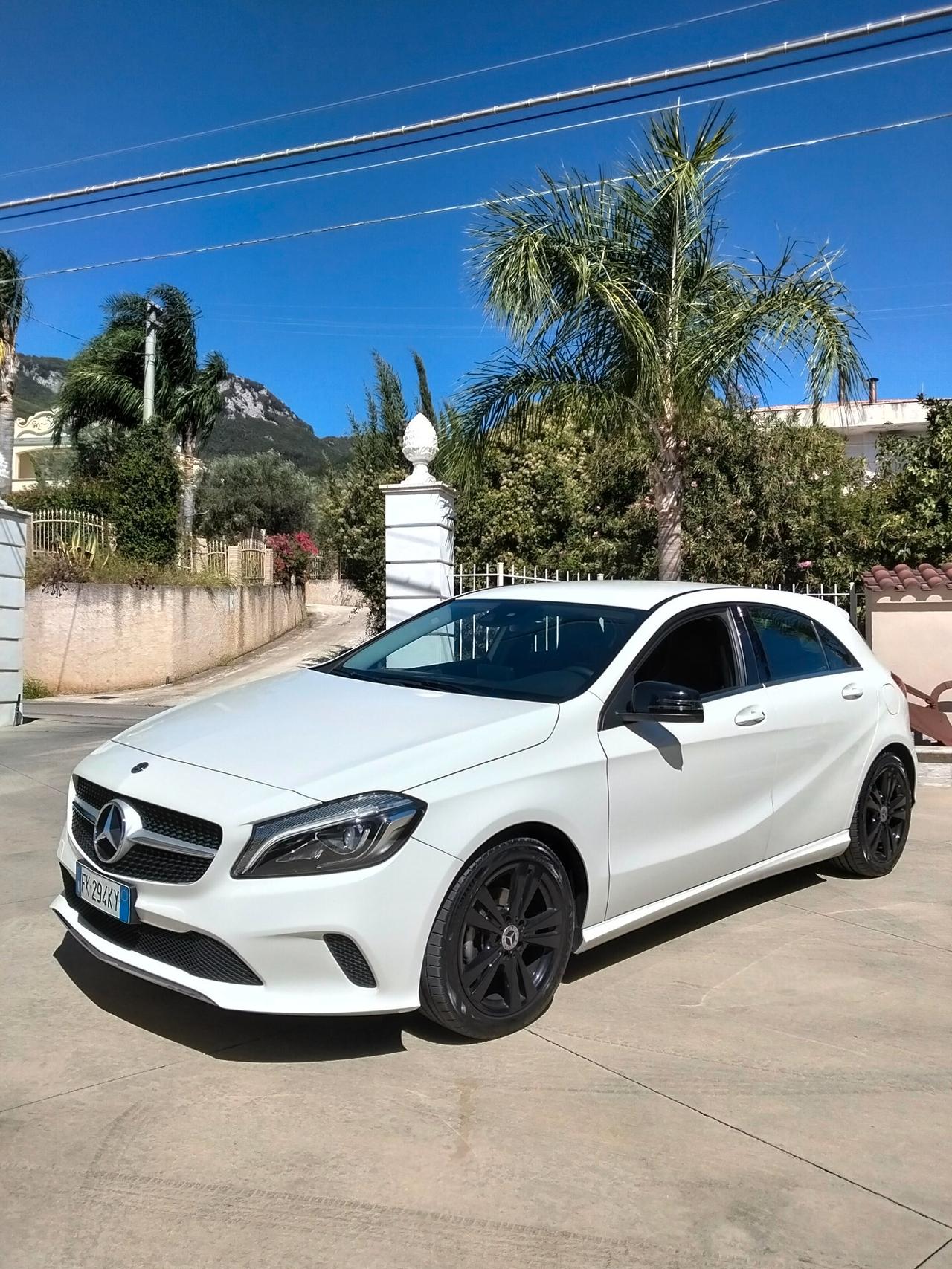 Mercedes-benz A 180 d Premium