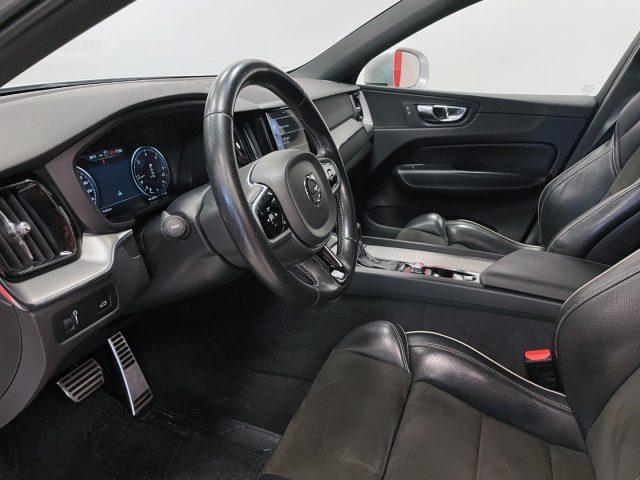 VOLVO XC60 2.0 D4 R-DESIGN AWD GEARTRONIC