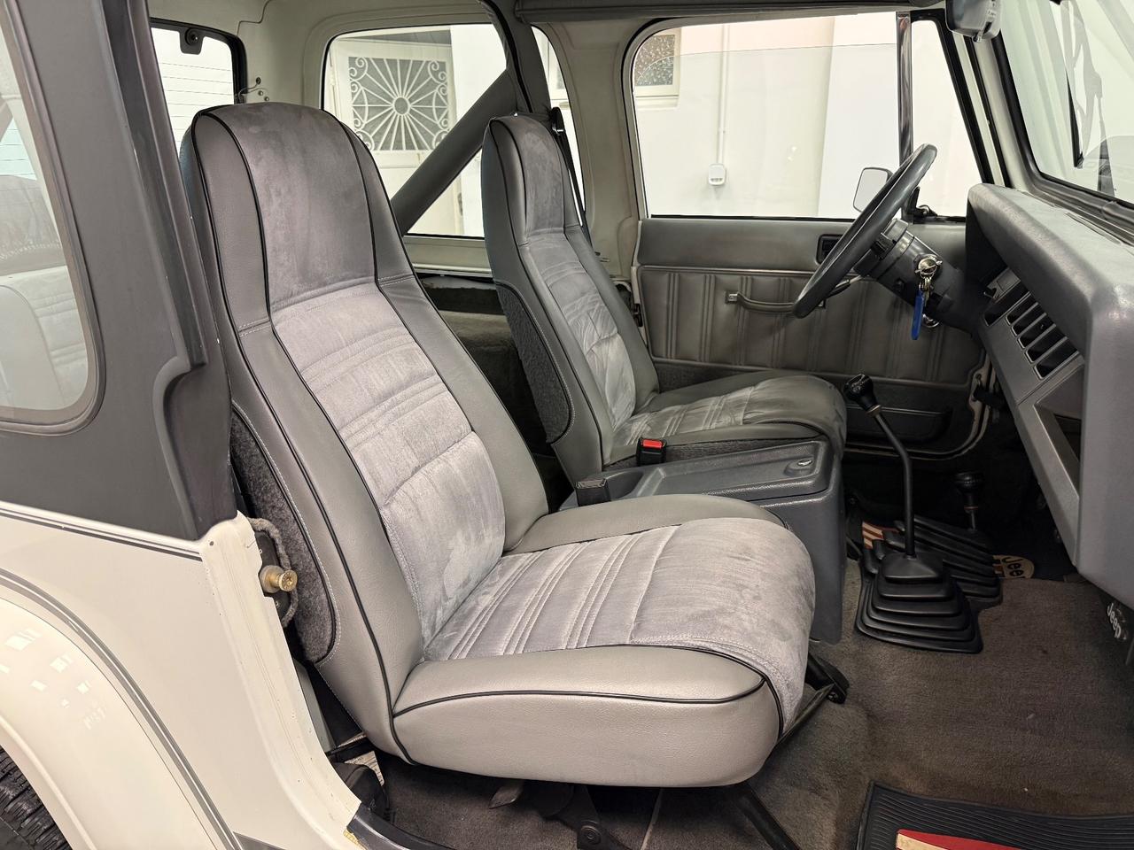 Jeep Wrangler 2.5 Laredo 130000km
