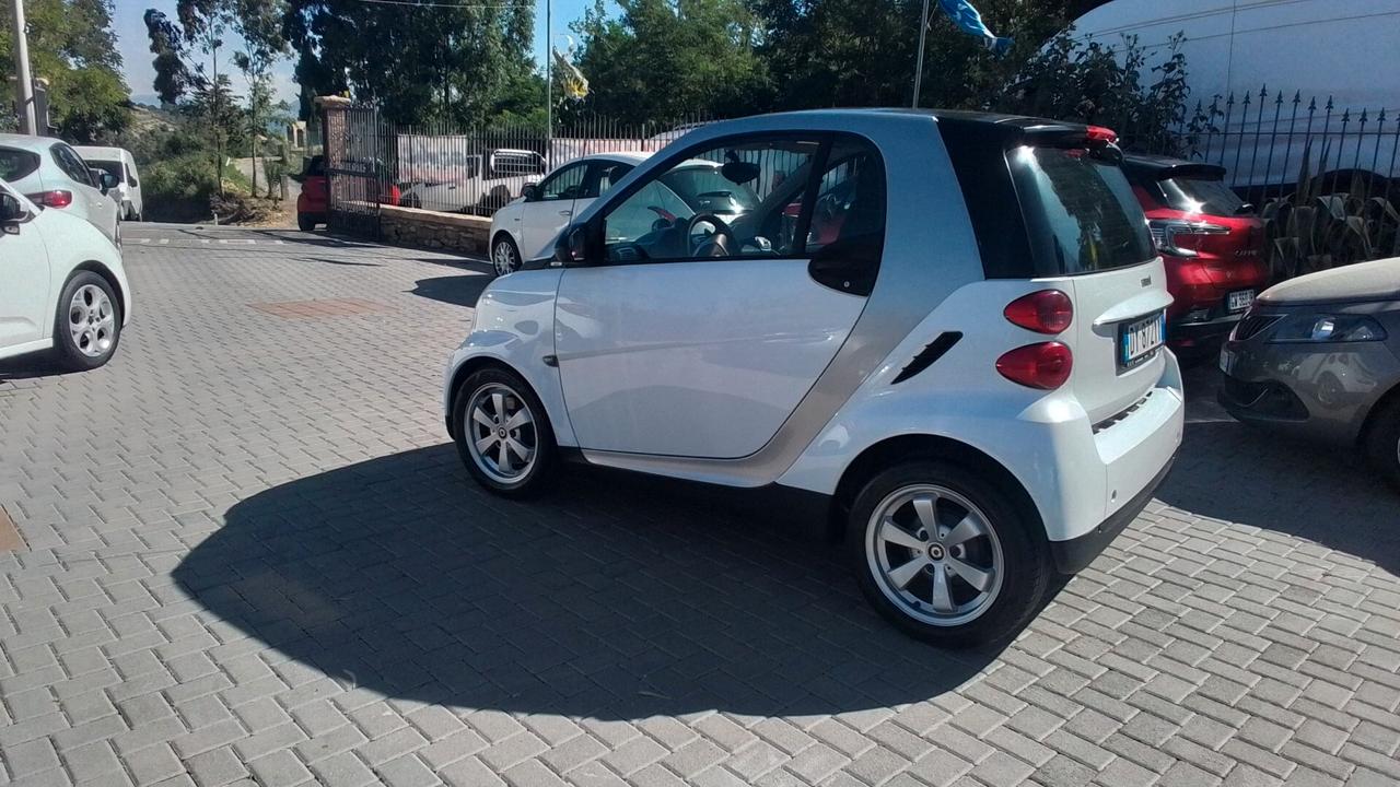 Smart ForTwo 1000 52 kW MHD pulse