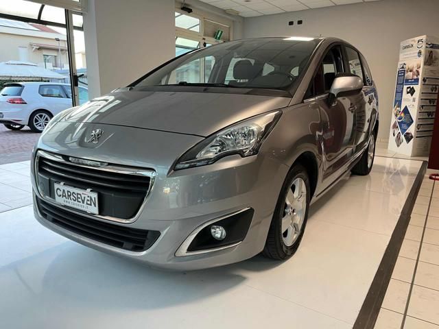 PEUGEOT 5008 1.6 HDi 115CV Access