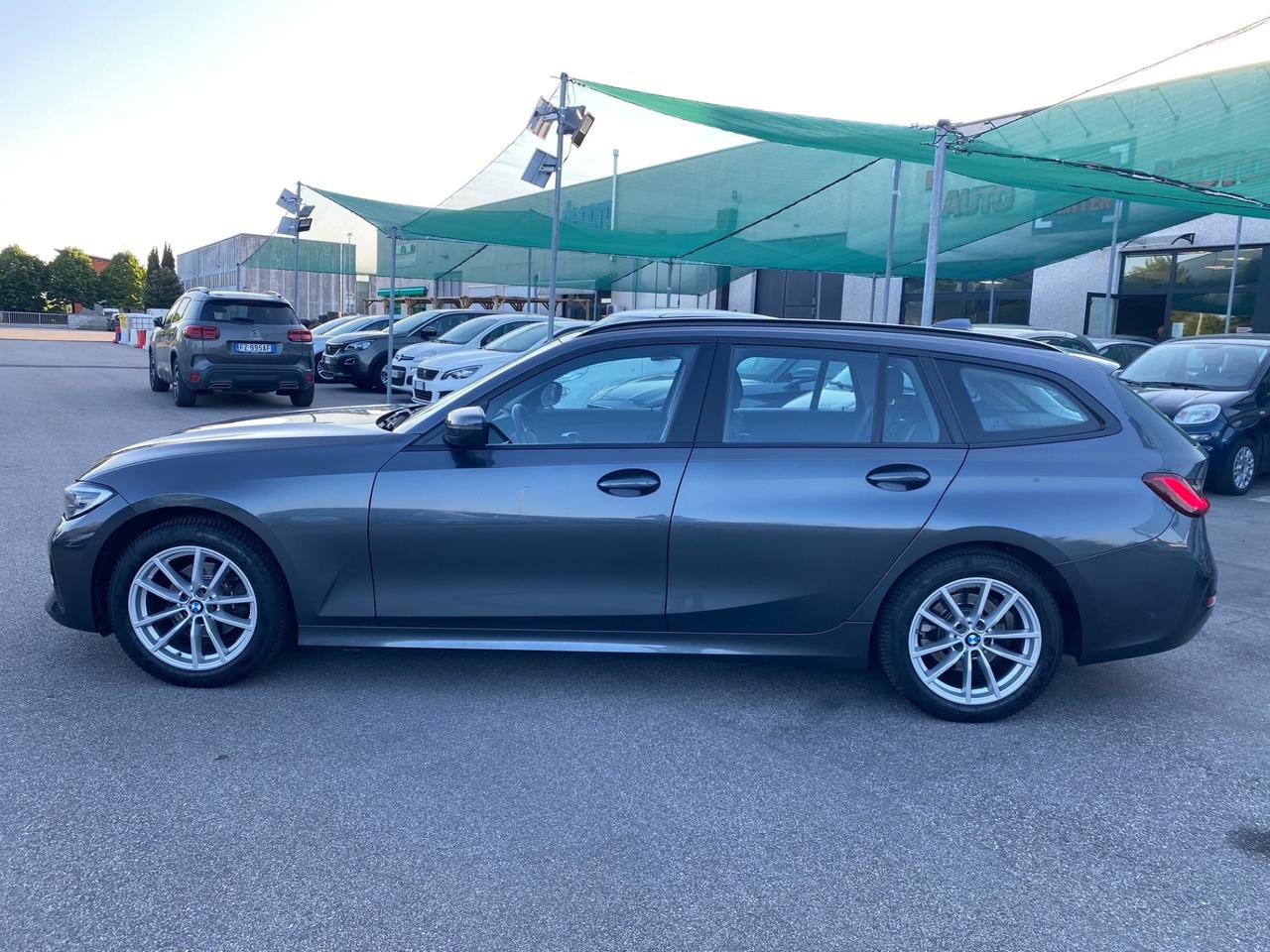 Bmw 318d 48V Touring Business Advantage