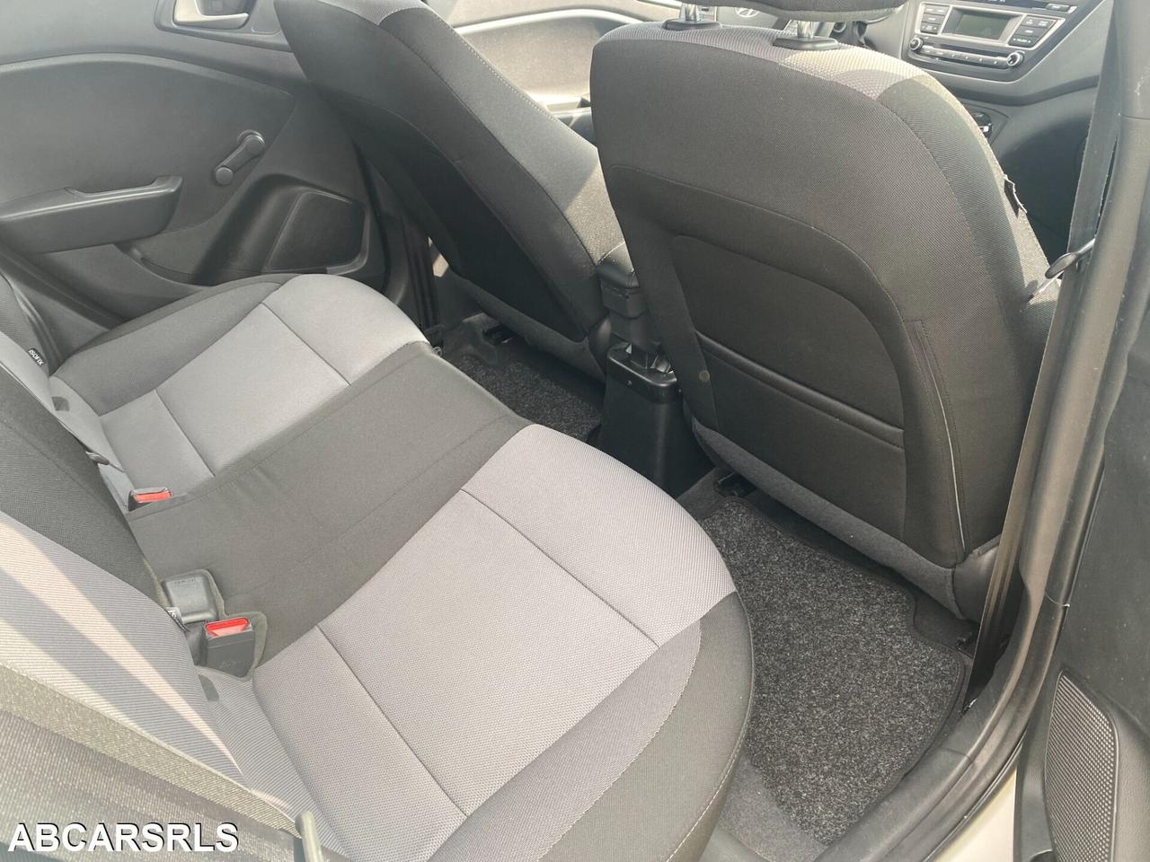 HYUNDAI - i20 - 1.2 GPL 5p. Blackline - NEOPATENTA