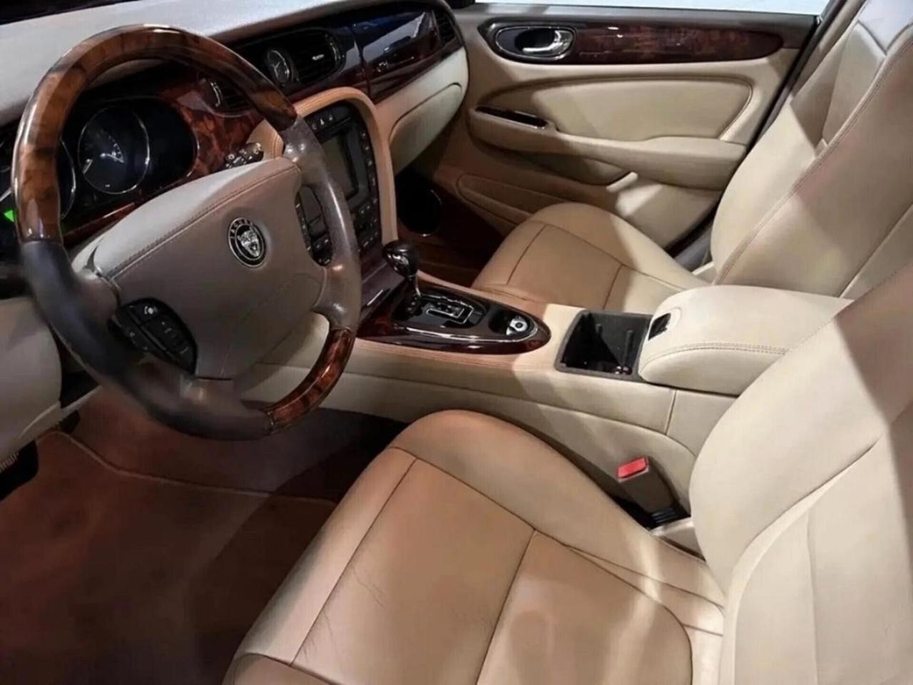 Jaguar XJ 2.7 D V6 cat LWB Sovereign Perfetta