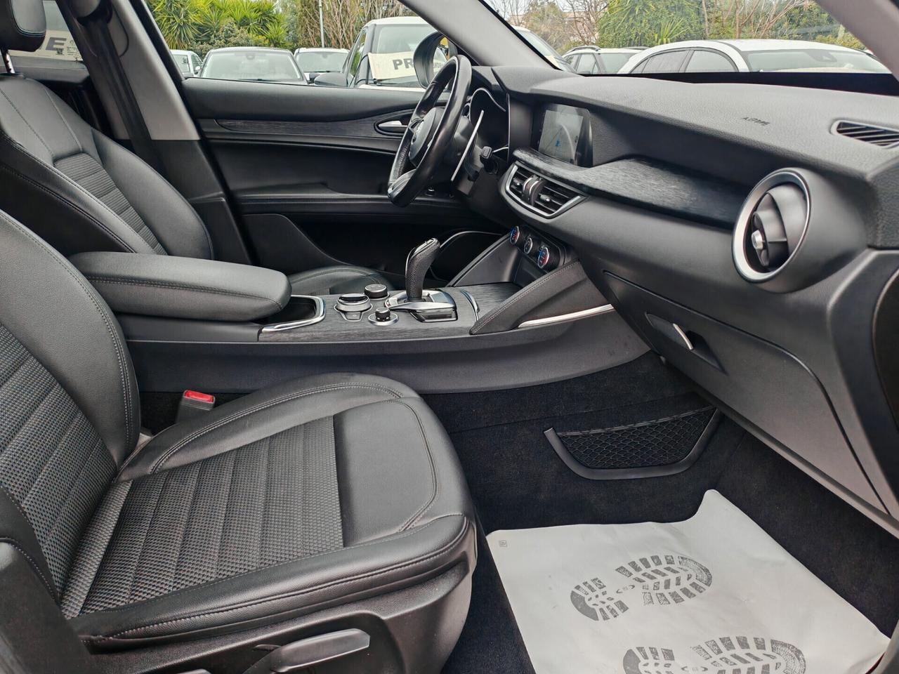 Alfa Romeo Stelvio 2.2 190cv Bleck Edition 2021