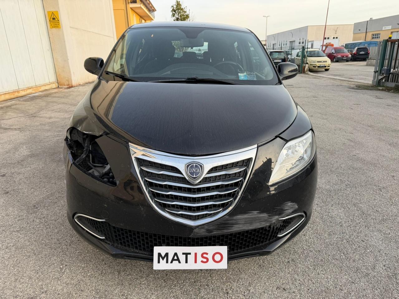 LANCIA Y 1.2 Platinum VENDUTA abbinata con CLASSE B