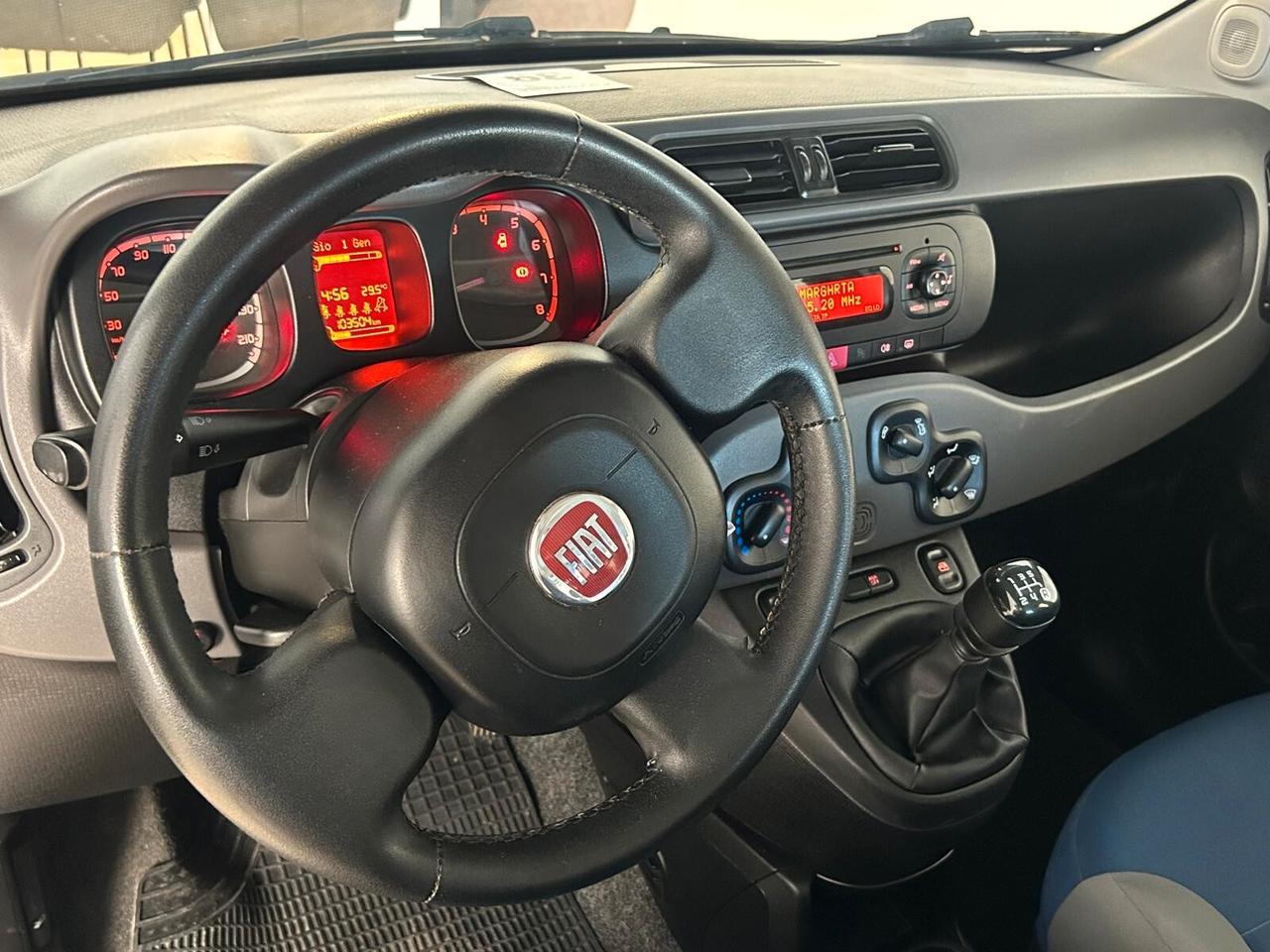 Fiat Panda 1.2 BENZ 2016 CLIMA 5 POSTI