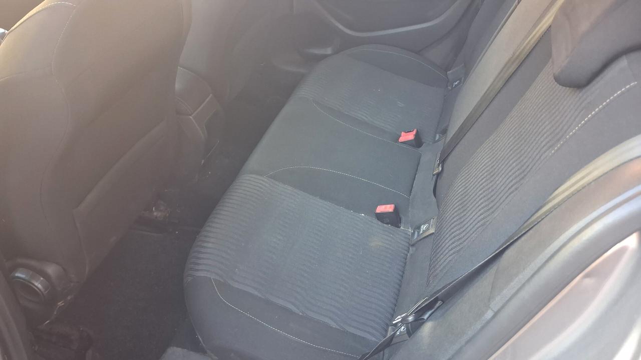 Peugeot 308 1.6 HDi 92 CV Business